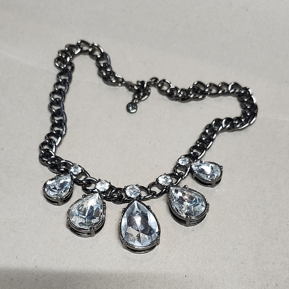 Ann Taylor Jewelry - LOFT Silver and Black Teardrop Necklace